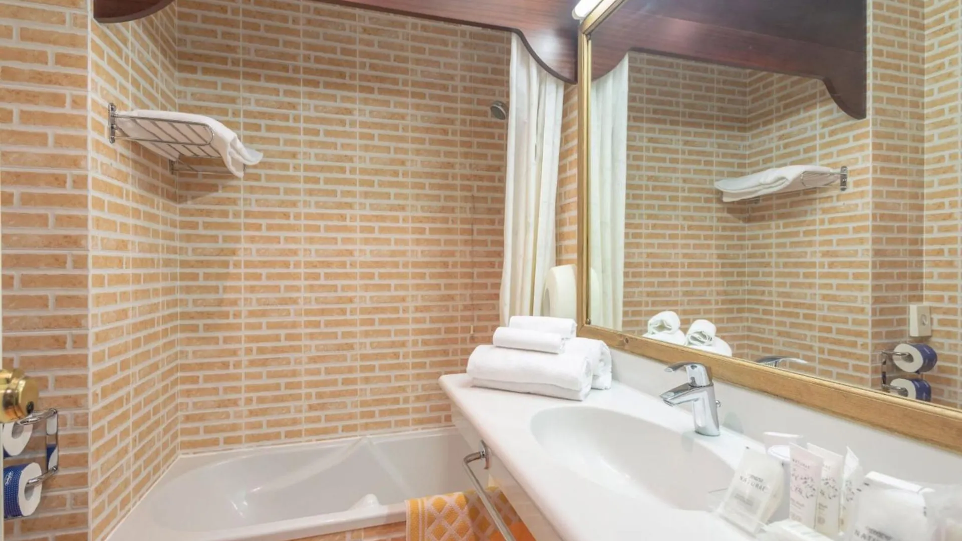 Apartment On Elba In Residence With Private Beach Porto Azzurro